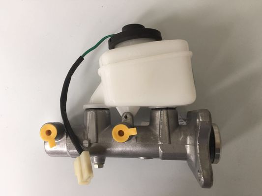 47201-60460 47201-60571 Maître cylindre de freinage 47201-60460 Convient pour TOYOTA Maître cylindre de freinage de terrain 47201-60460 Convient pour TOYOTA Maître cylindre de freinage - Land Cruiser de la série 80 08/1989-07/1992 FJ80R