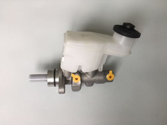47201-0D060 1PCS OEM 47201-0D060 472010D060 Cylindre maître frein Compatible avec AXP42 Cylindre maître frein Remplacer# 47201-0D060 S'adapte TOYOTA 47201-0E060 Sous-ensemble du cylindre maître frein 2008-2020