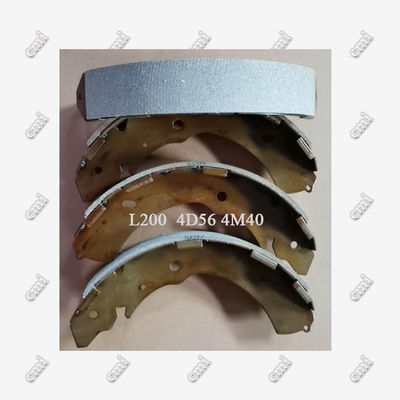 Mâchoires de frein à tambour Mitsubishi L200 4600A106 4600A122 Pick Up DV26 4D56 4M40